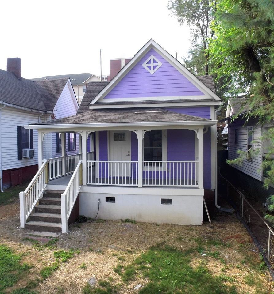 1618 Forest Ave - Photo 2 of 17