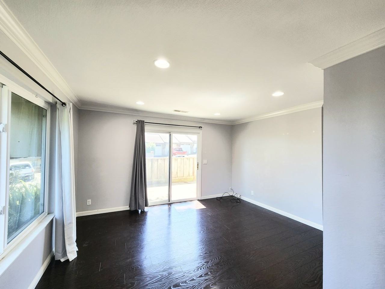 2700 Kilconway Ln - Photo 4 of 28