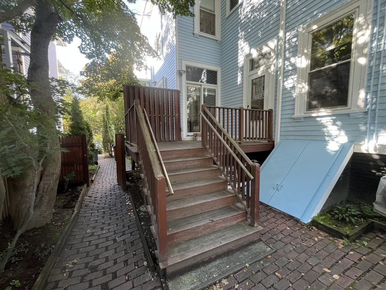 15 Arlington St #1R - Photo 4 of 14