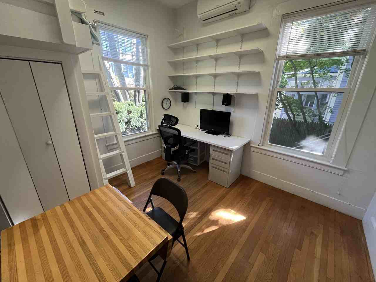 15 Arlington St #1R - Photo 6 of 14