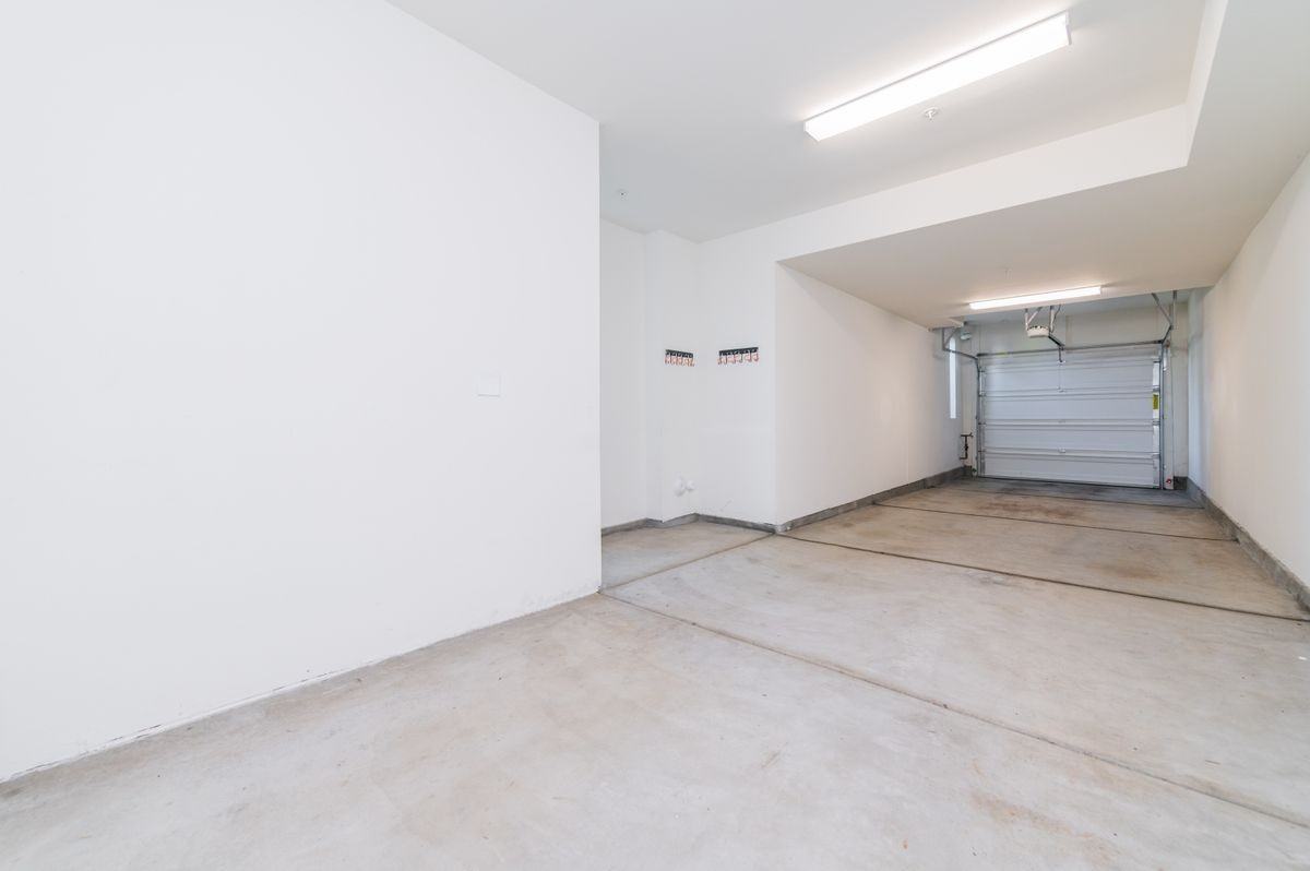 174 Tribeca - Photo 2 of 40