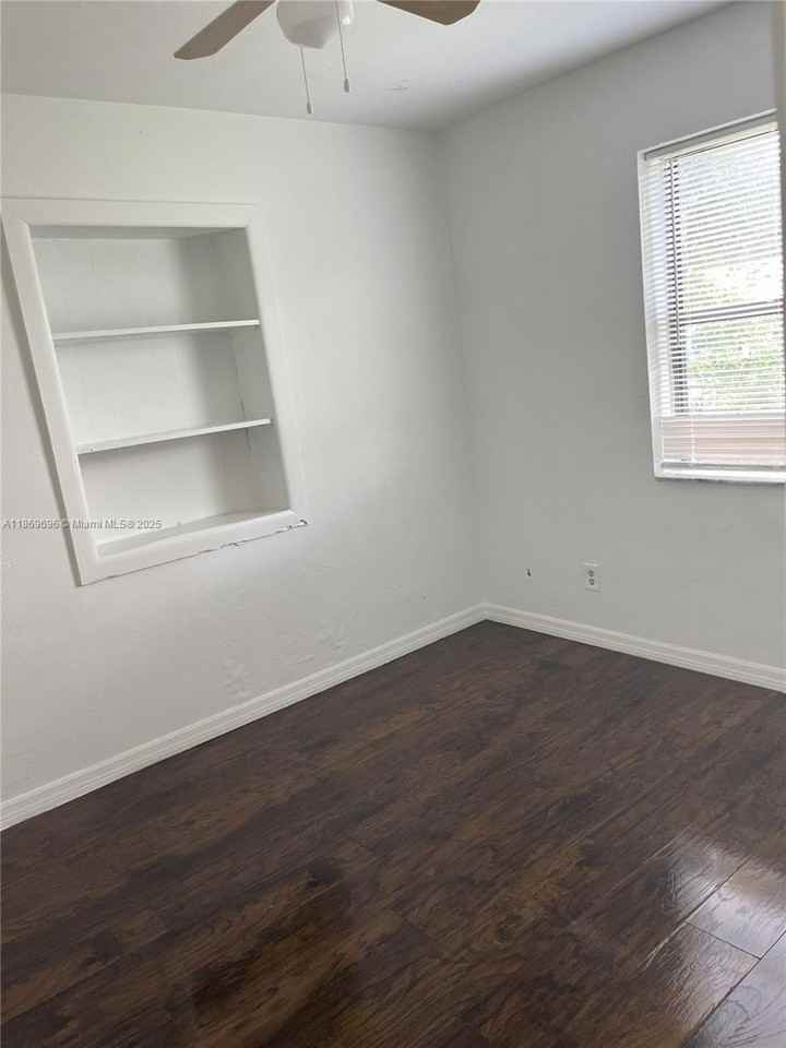 2124 Beech Rd - Photo 3 of 7