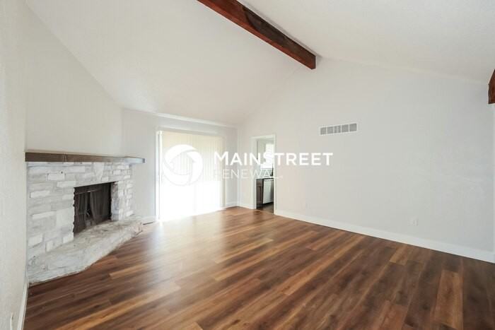 1611 Se 2nd Ter - Photo 3 of 18