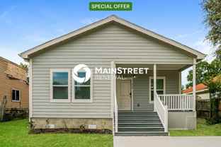 422 Azucena St - Photo 1 of 1