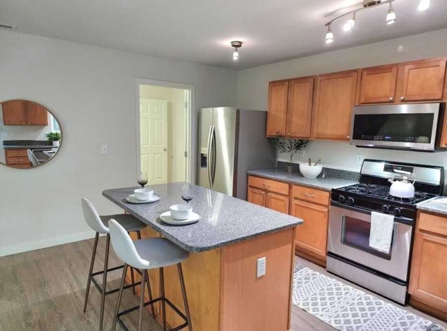 25013 Se 18th St - Photo 4 of 5