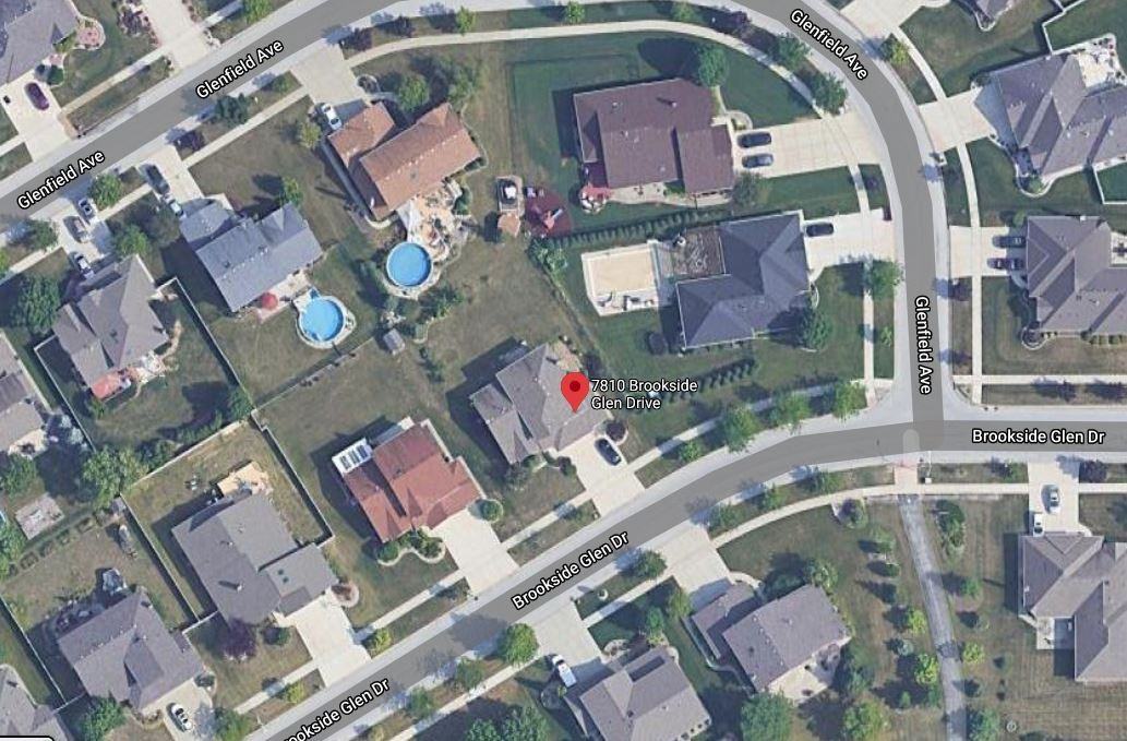 7810 Brookside Glen Dr #NA - Photo 2 of 26