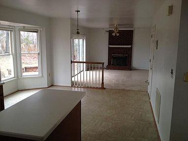 4908 Queensbury Cir #NA - Photo 5 of 12