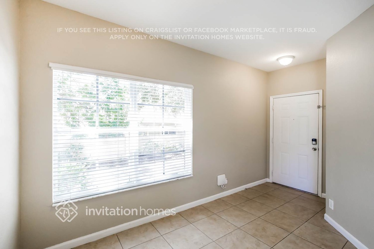 1706 Ne 6th St #1309 - Photo 3 of 16