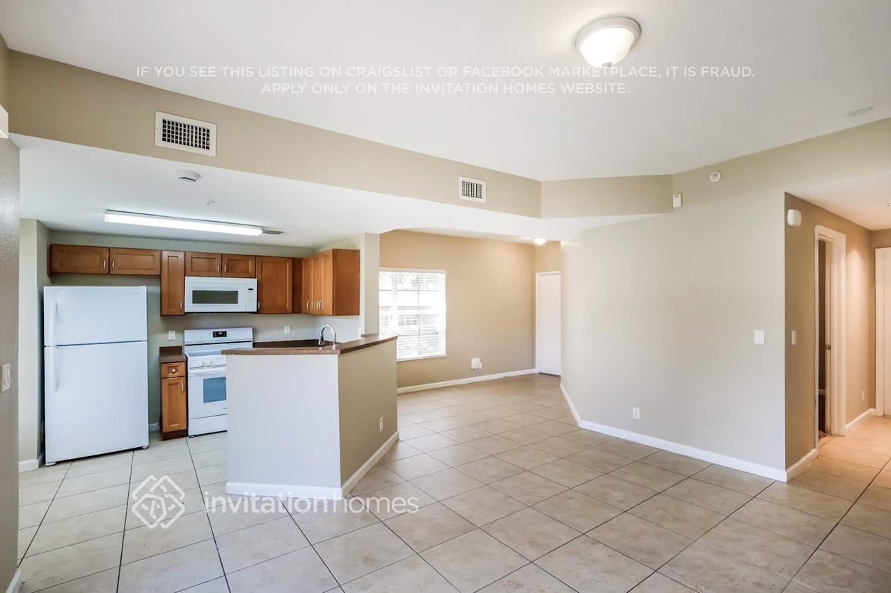 1706 Ne 6th St #1309 - Photo 5 of 16