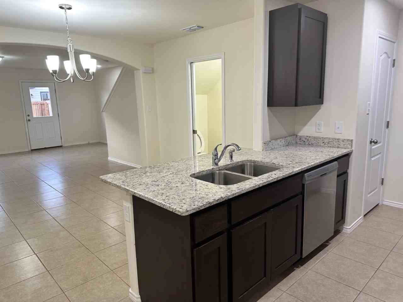 1834 Port Louisiana Dr - Photo 3 of 20