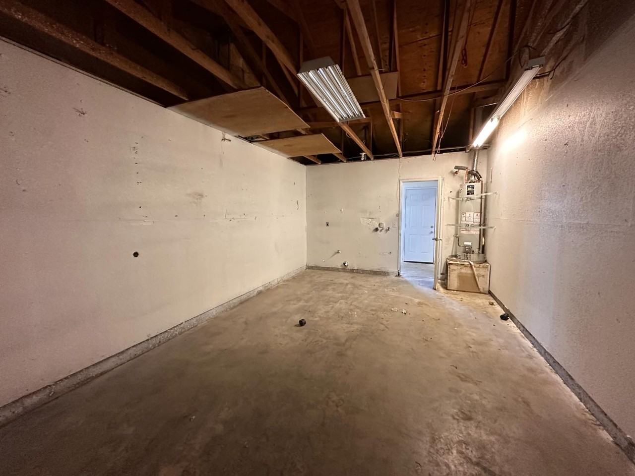 Orange 4 Unit Apartment-B - Photo 7 of 10