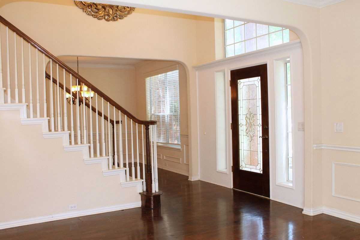 2719 Hidden Lake Dr - Photo 3 of 30