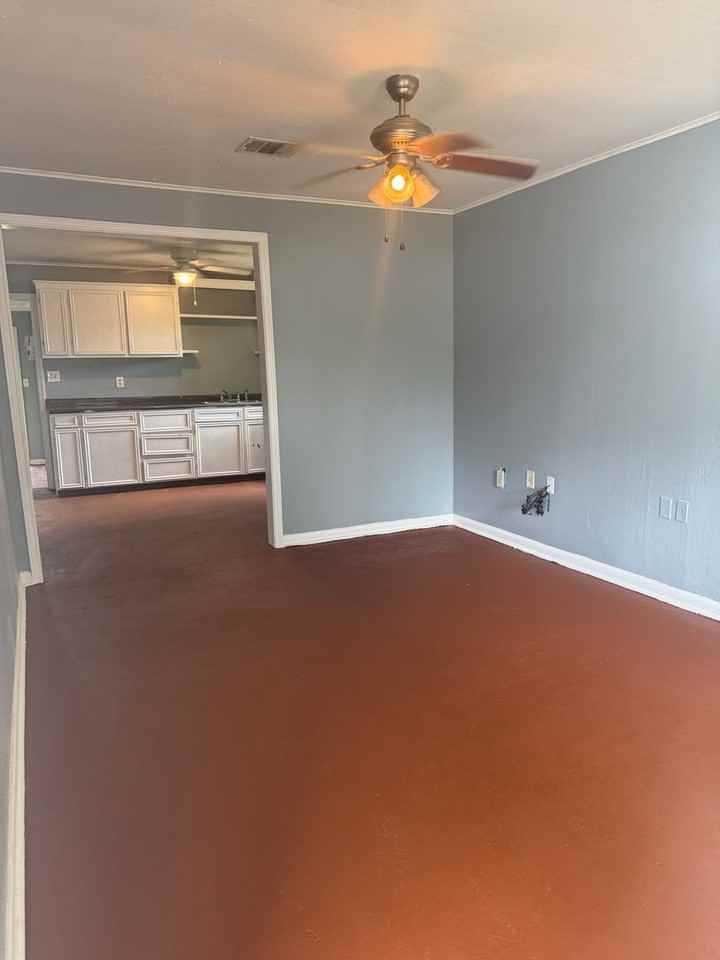 4011 Myrtle Street - Photo 2 of 10