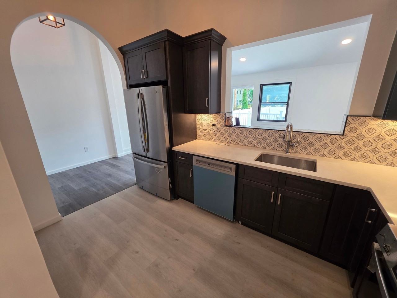 4 Eastman Ter #3 - Photo 5 of 32