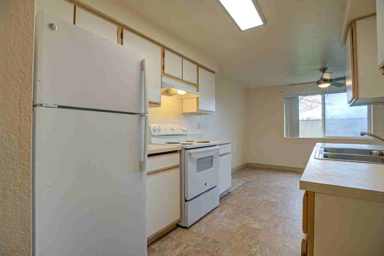 #294 FIELDSTONE APARTMENTS - Photo 7 of 48