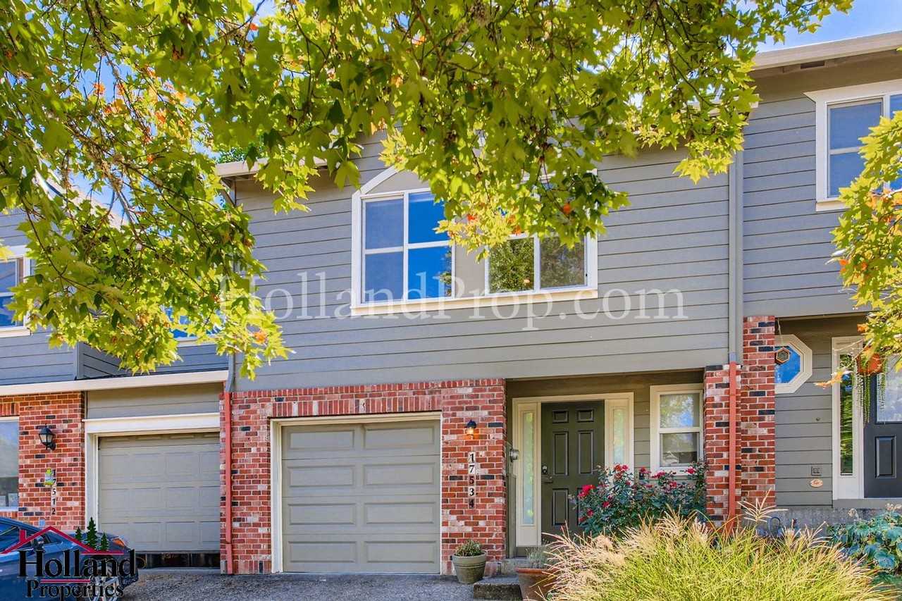 17534 Sw Heatherwood Ln - Photo 2 of 28