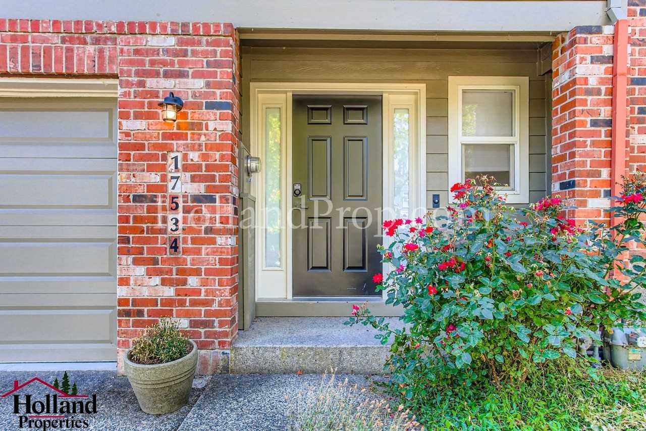 17534 Sw Heatherwood Ln - Photo 3 of 28