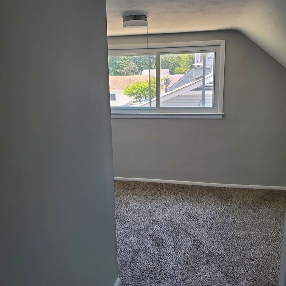 3338 Grant St - Photo 5 of 12