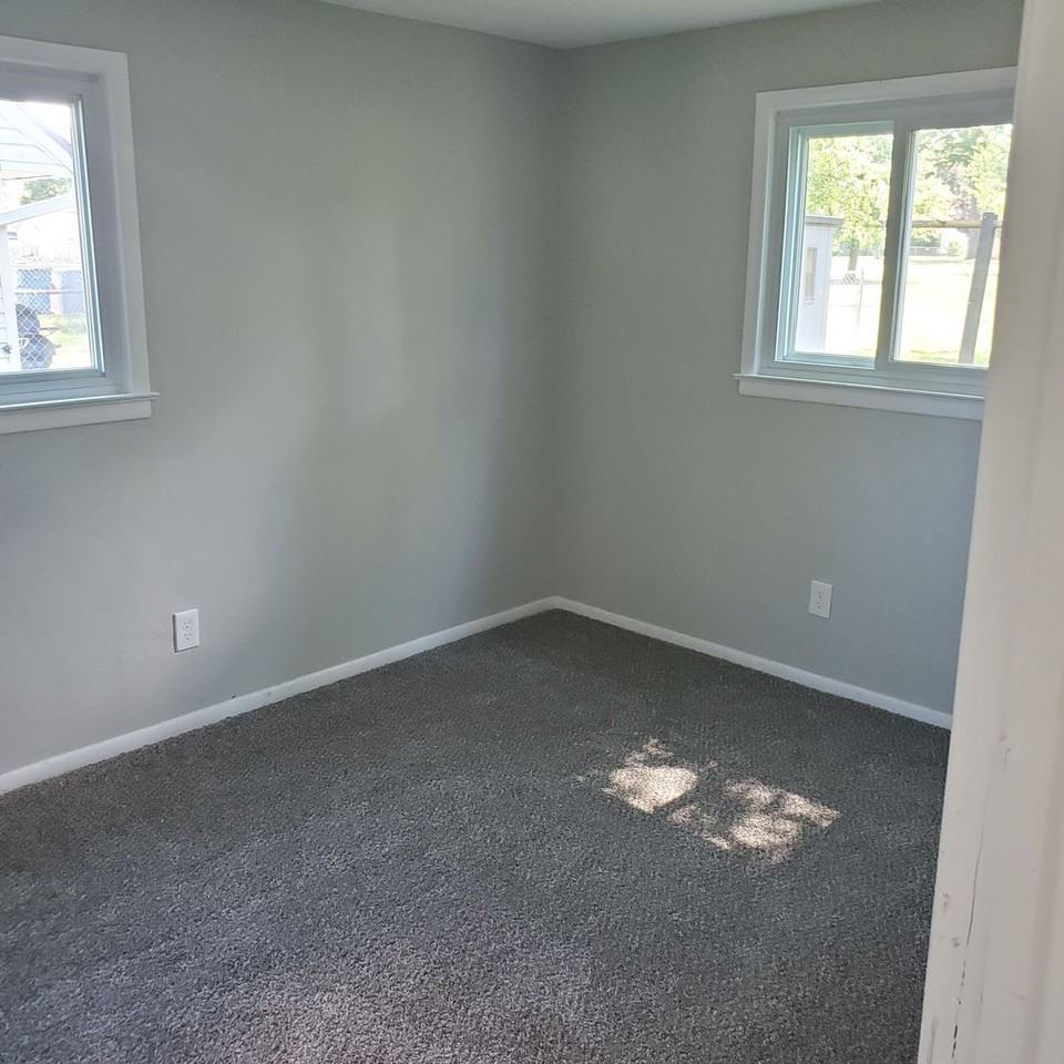 3338 Grant St - Photo 7 of 12