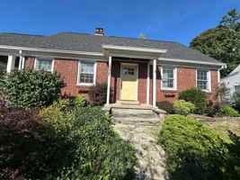 featured image of 1377 Collinsdale Ave