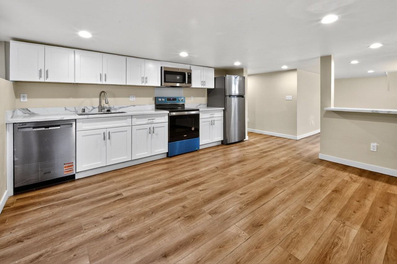 7302B 14th Ave Nw - Photo 5 of 15