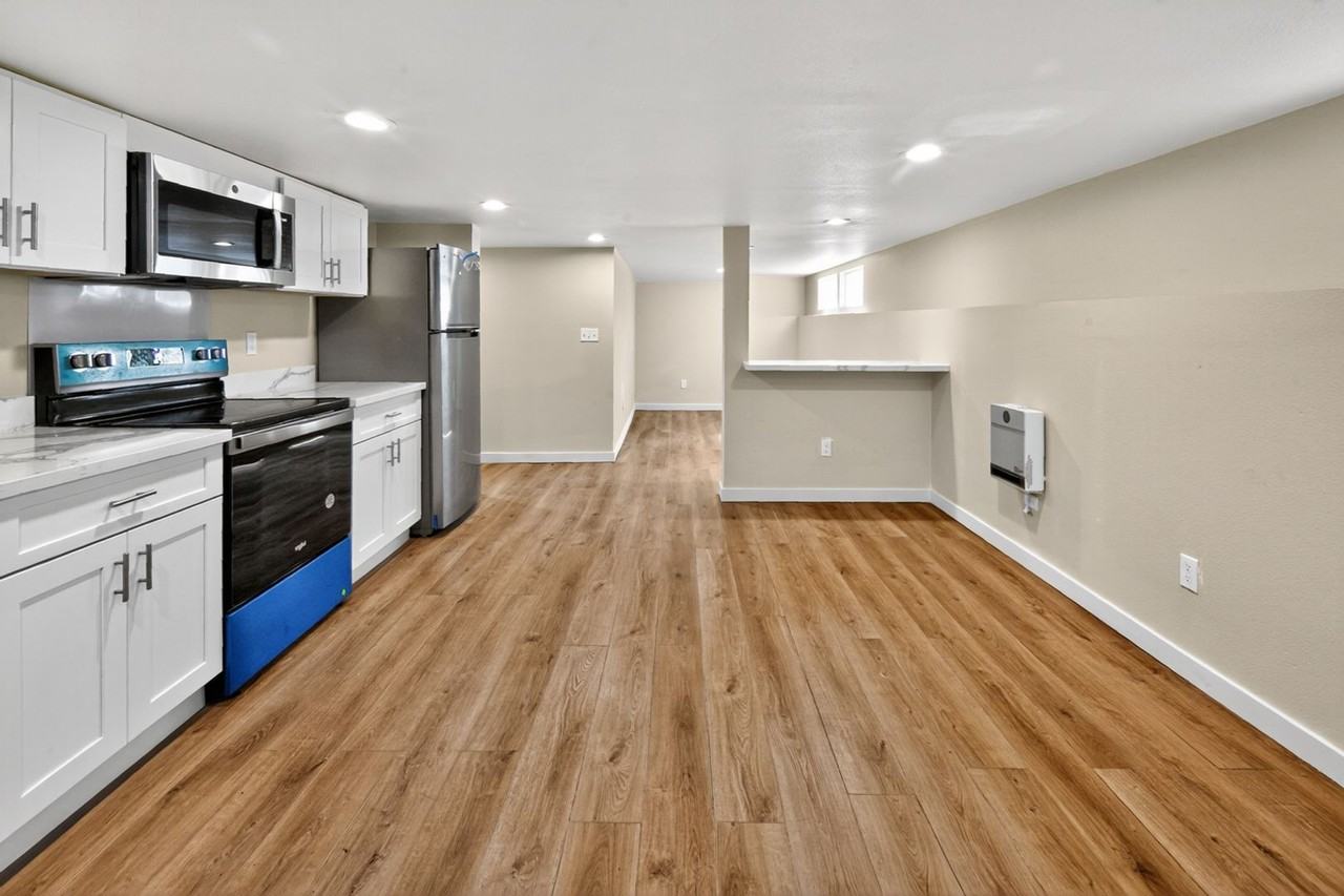 7302B 14th Ave Nw - Photo 6 of 15