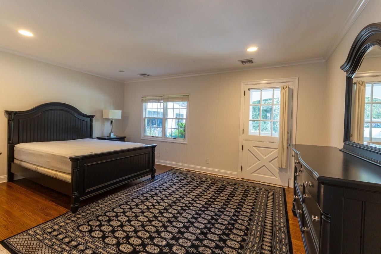 undisclosed address - Photo 4 of 9