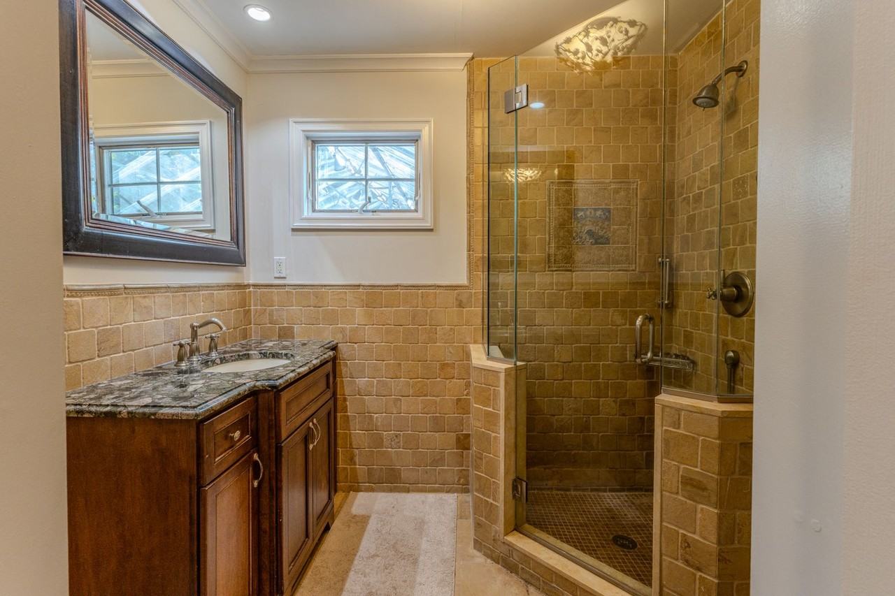 undisclosed address - Photo 5 of 9