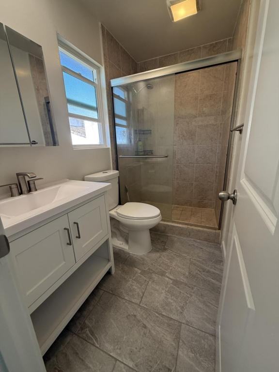 212 W Escalones #B - Photo 6 of 9