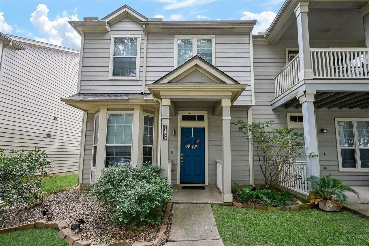 23850 Pebworth Pl - Photo 2 of 18