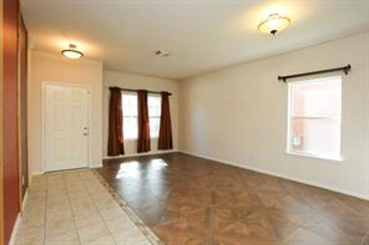 422 New Hope Ln - Photo 2 of 26