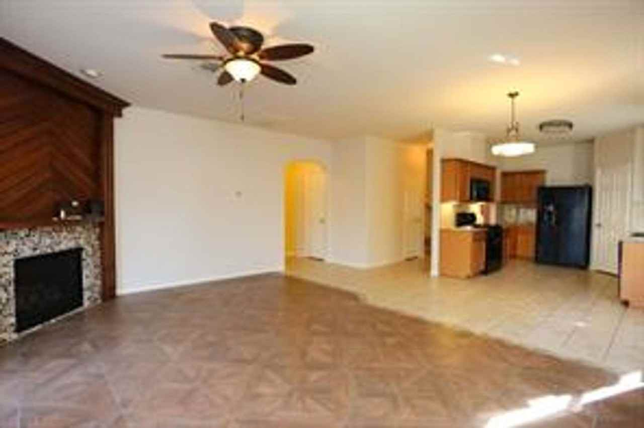 422 New Hope Ln - Photo 5 of 26