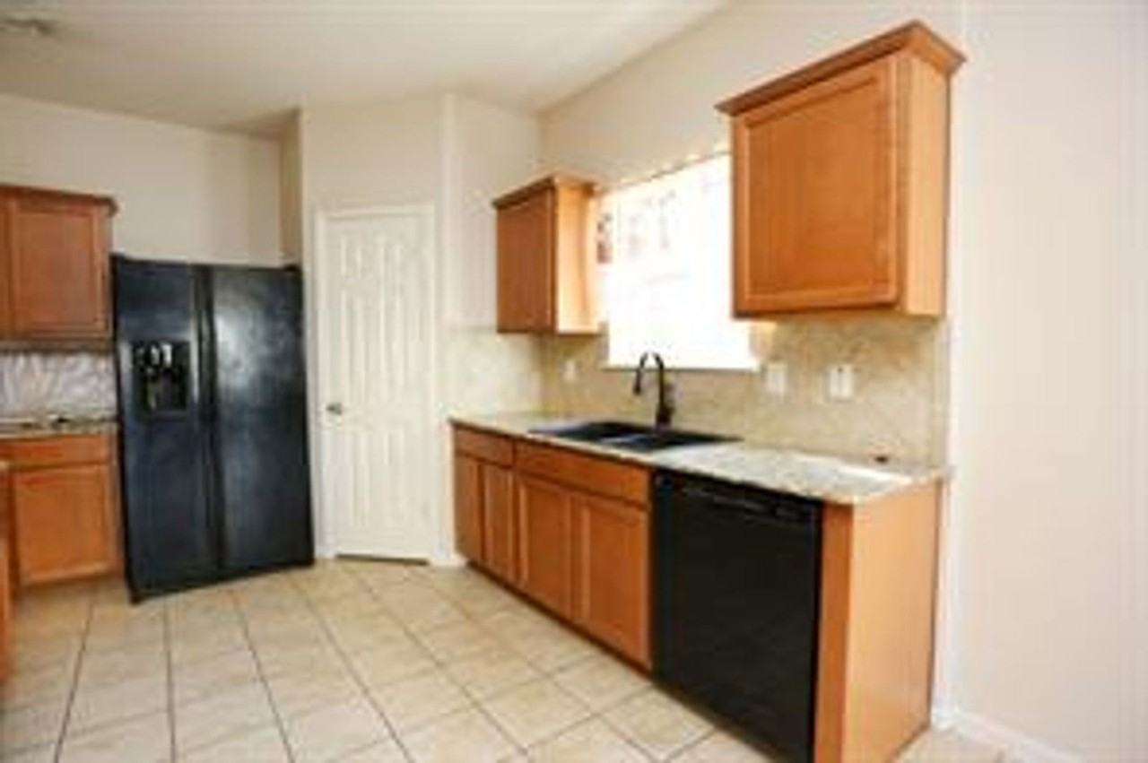 422 New Hope Ln - Photo 6 of 26