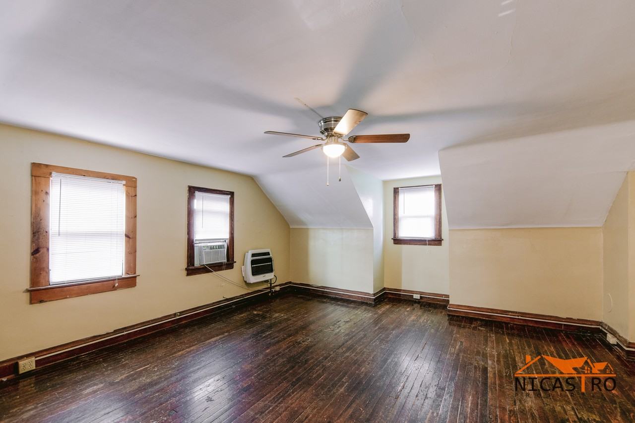 1638 Indianola Ave - Photo 2 of 50