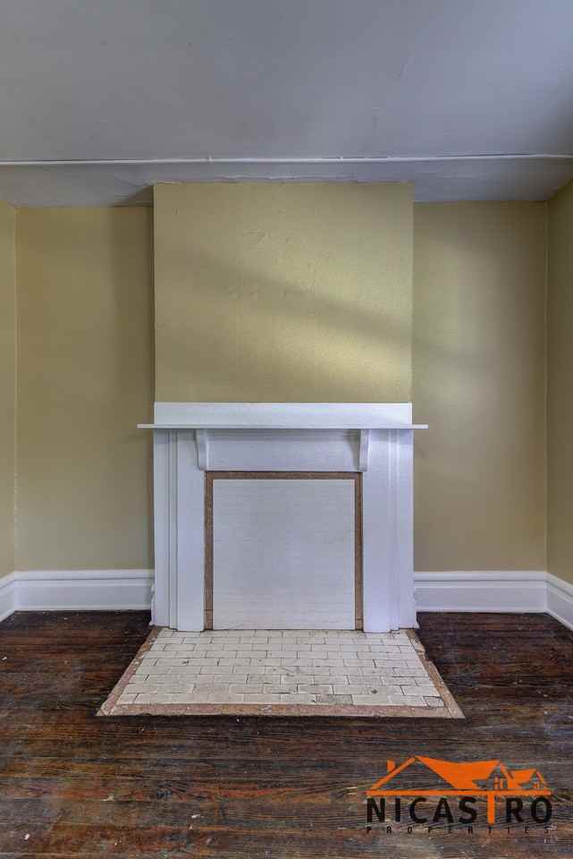 1638 Indianola Ave - Photo 6 of 50