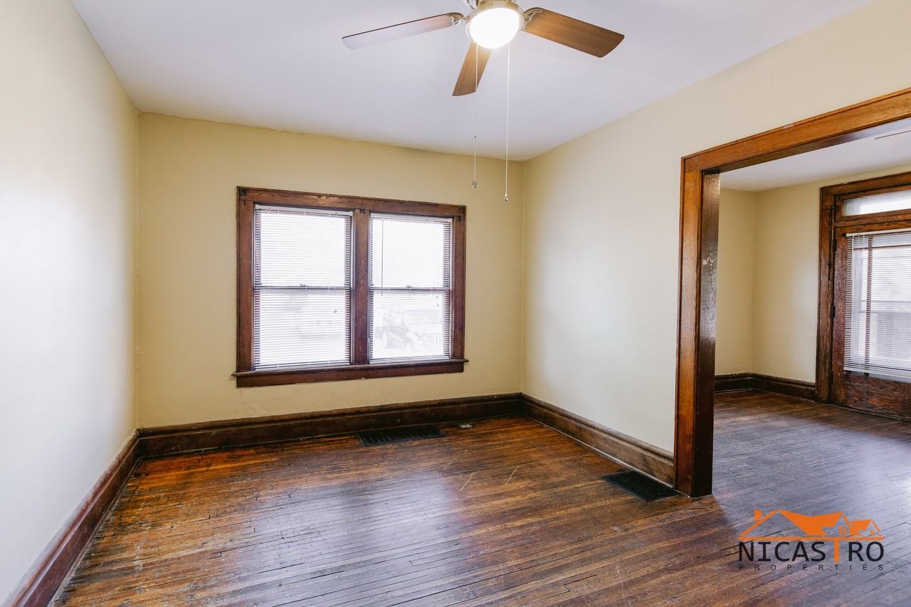 1638 Indianola Ave - Photo 7 of 50