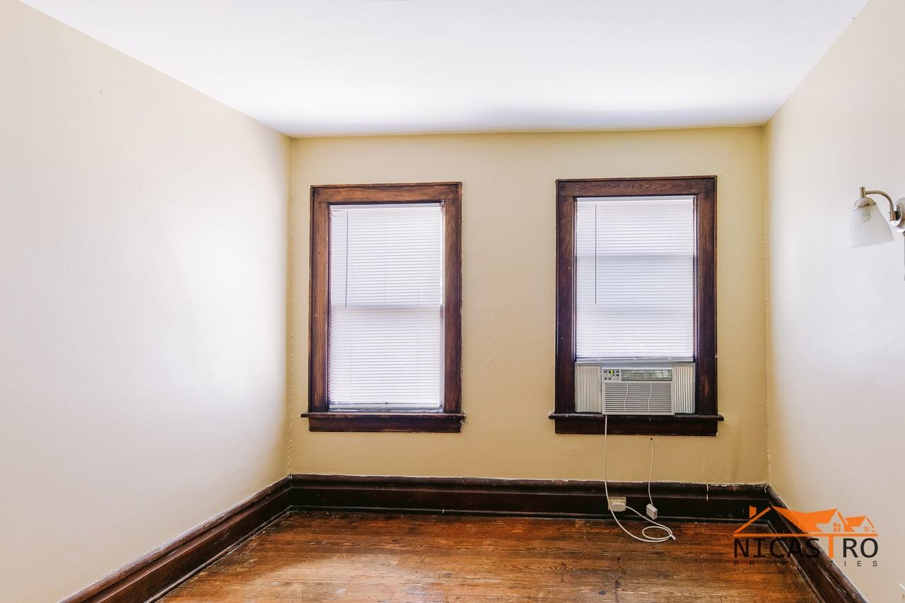 1638 Indianola Ave - Photo 3 of 50