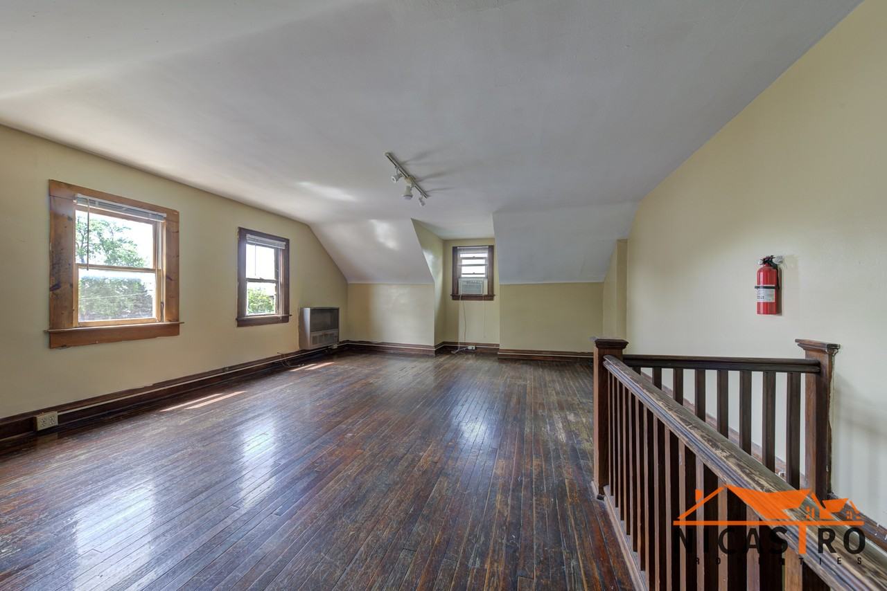 1638 Indianola Ave - Photo 3 of 50