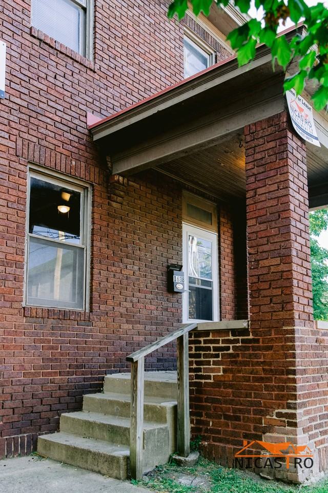 1640 Indianola Ave - Photo 3 of 50
