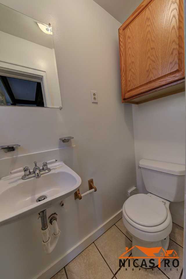 202 E Frambes Ave - Photo 4 of 36