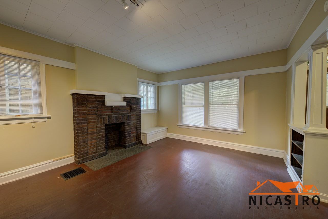 202 E Frambes Ave - Photo 4 of 36