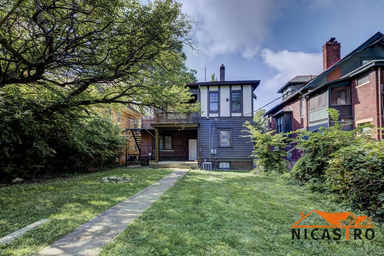 202 E Frambes Ave - Photo 7 of 36