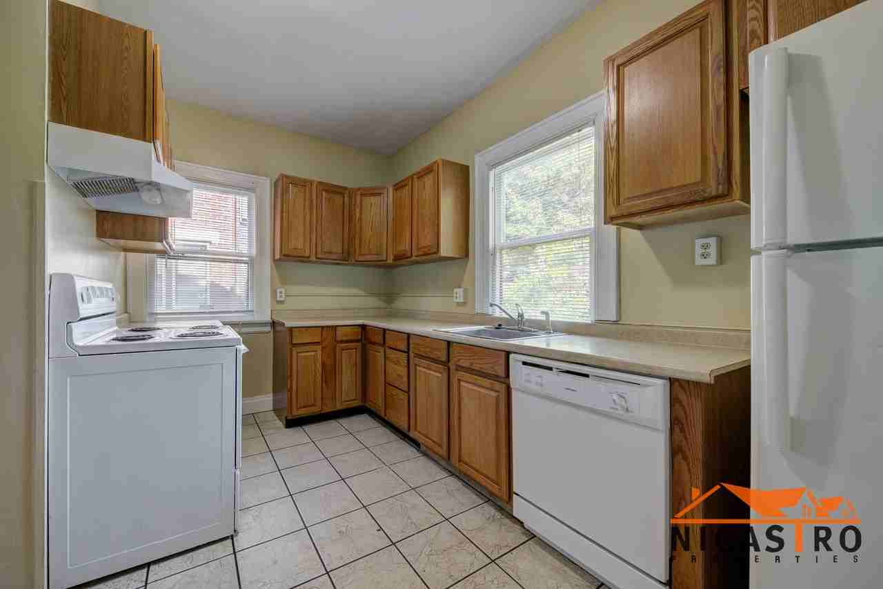 202 E Frambes Ave - Photo 5 of 36