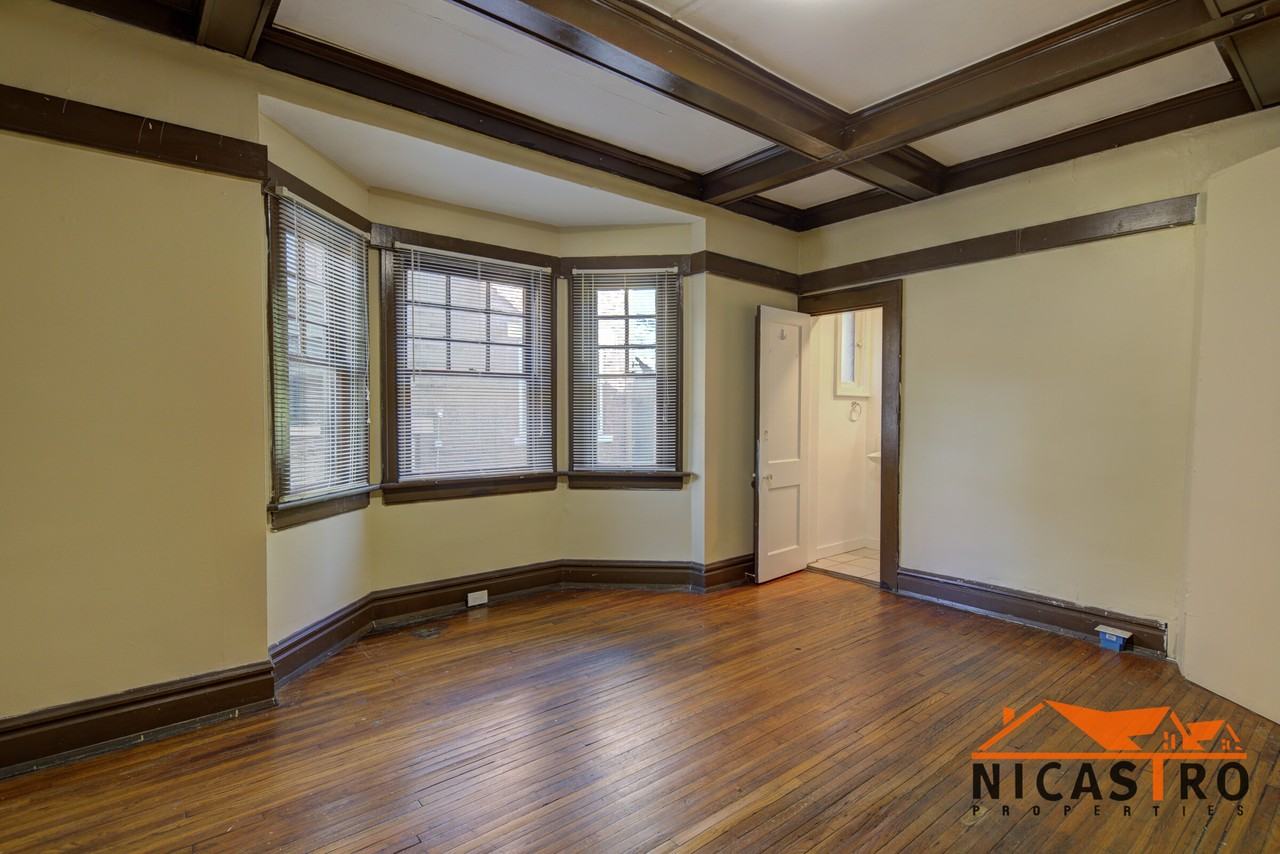 202 E Frambes Ave - Photo 5 of 36