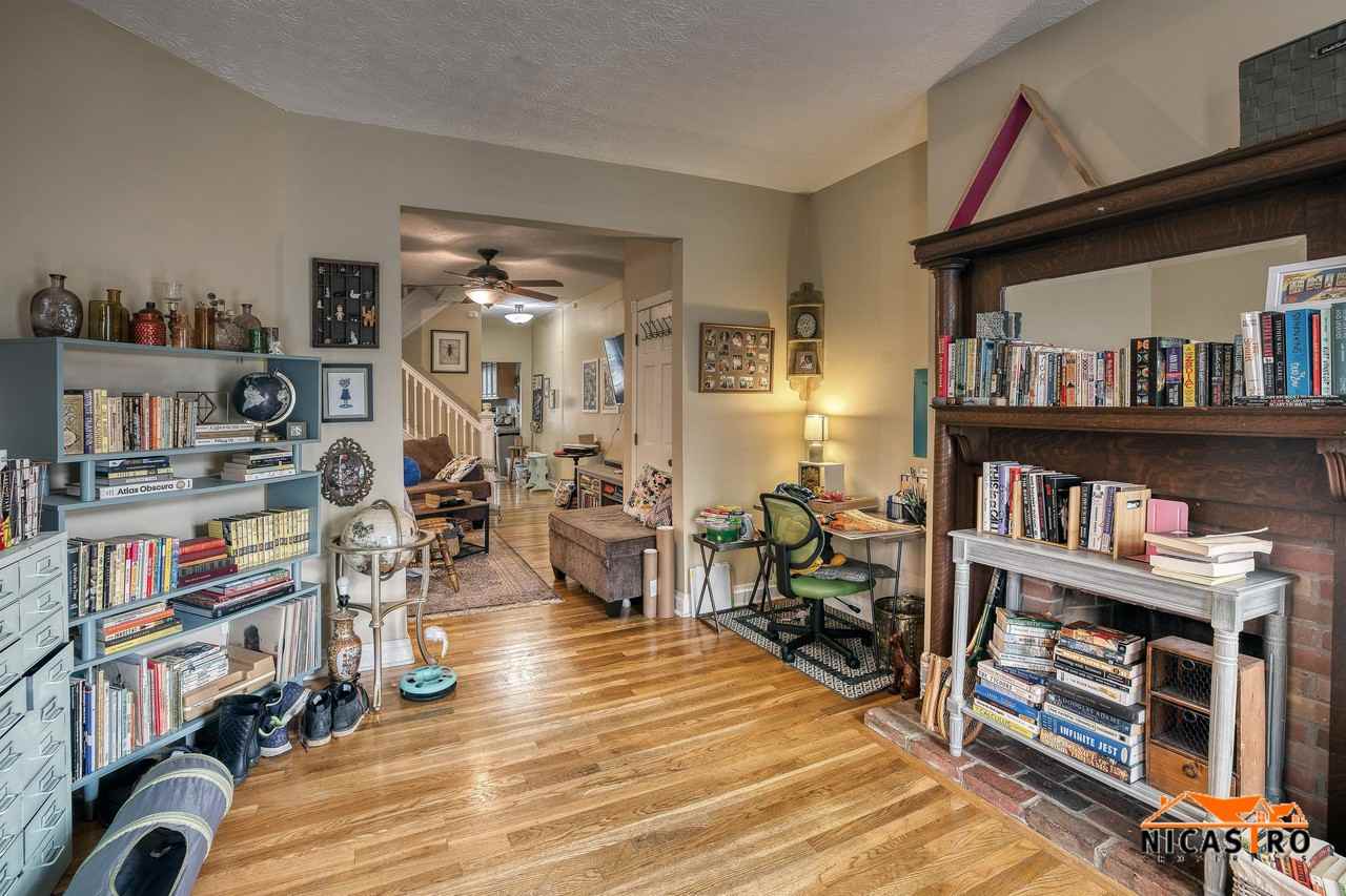 245 Collins Ave - Photo 6 of 50