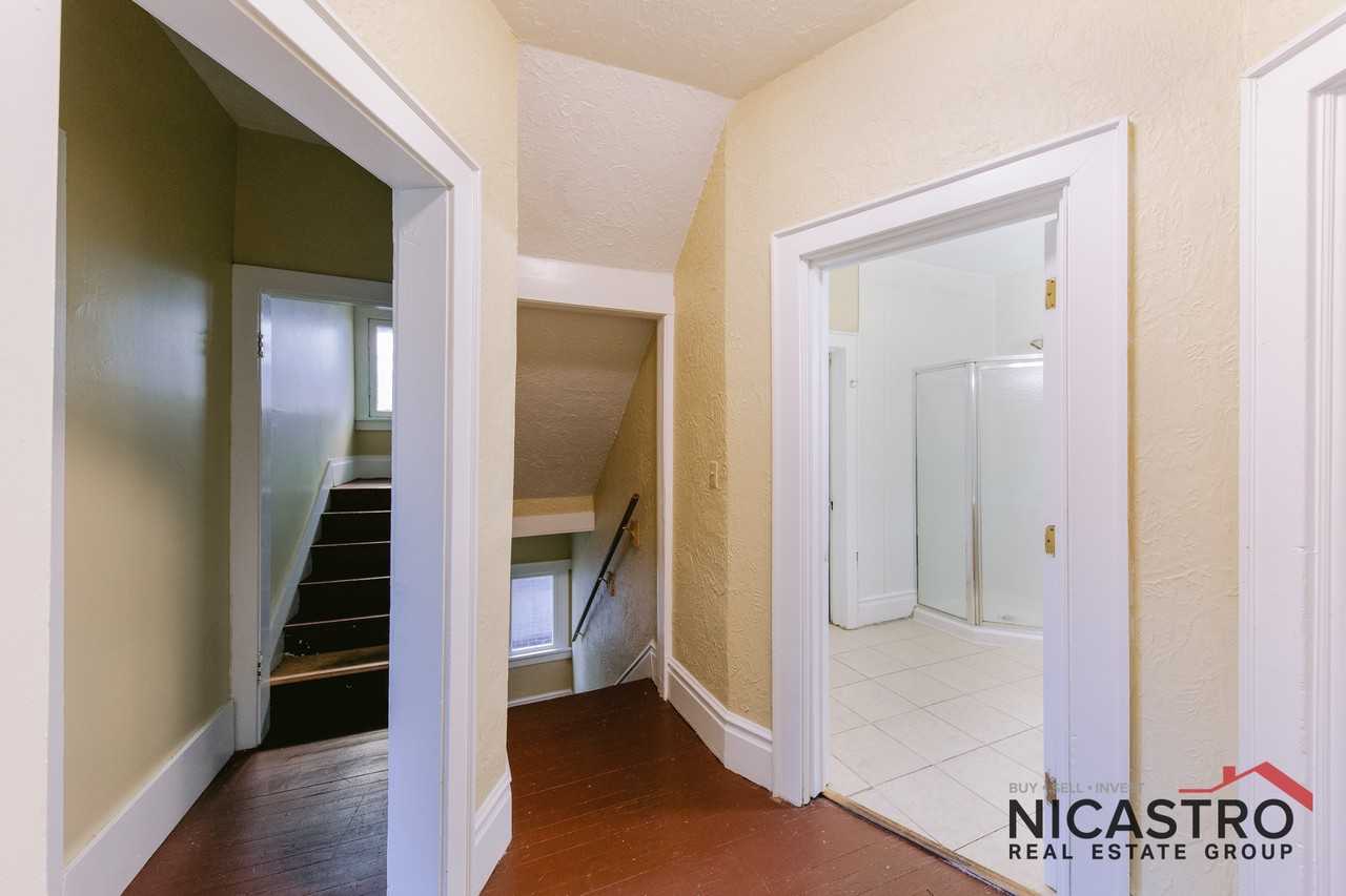 252 E Lane Ave - Photo 5 of 40