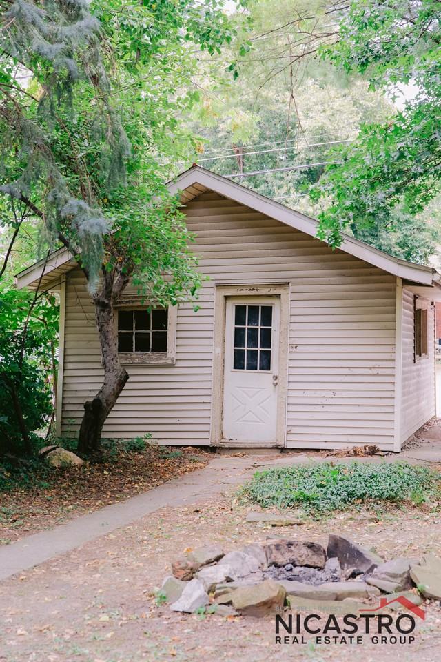 184 E Frambes Ave - Photo 3 of 50