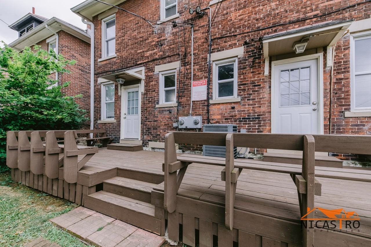 138 E 11th Ave - Photo 3 of 50