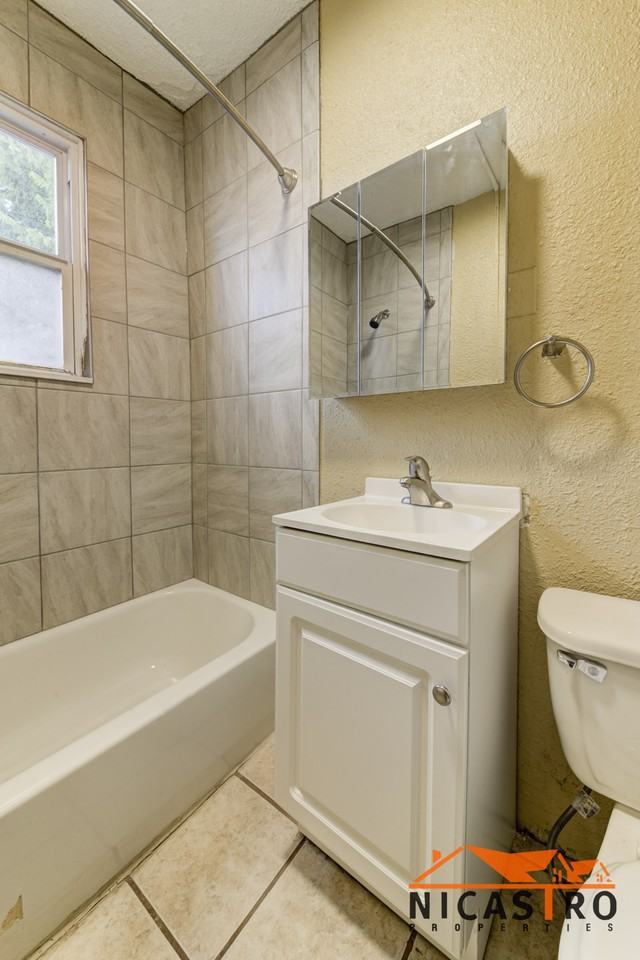 136 E 11th Ave - Photo 3 of 50