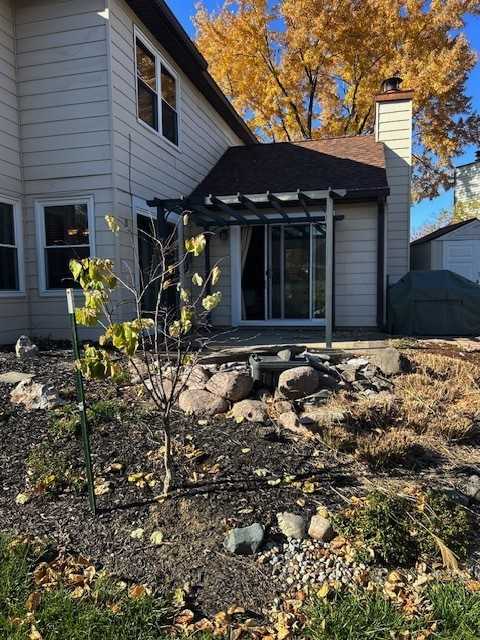 525 Wellington Ct #1 - Photo 2 of 32